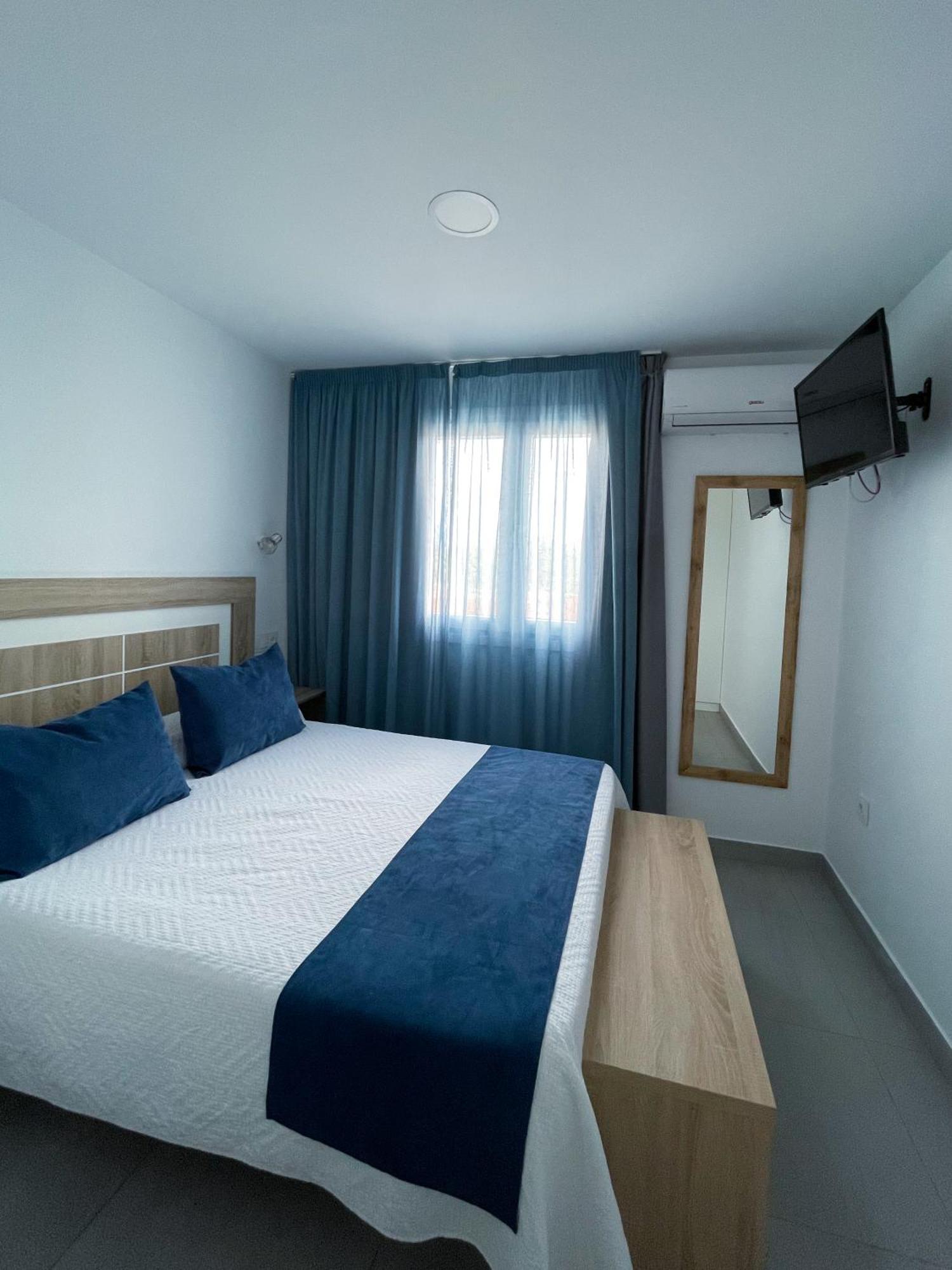 Apartamentos Lusitania Parking Gratis Bajo Disponibilidad Mérida Eksteriør bilde